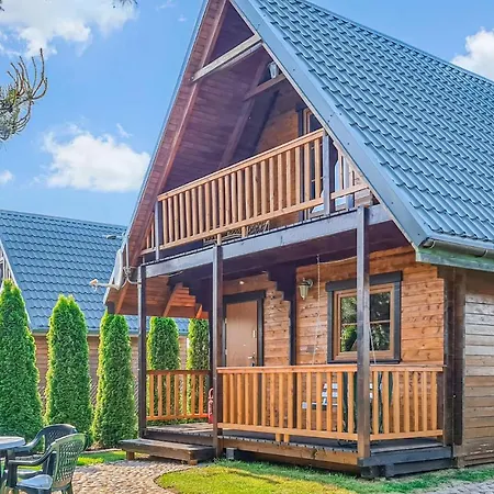 Holiday home Cozy Home In Mscice With Kitchen *