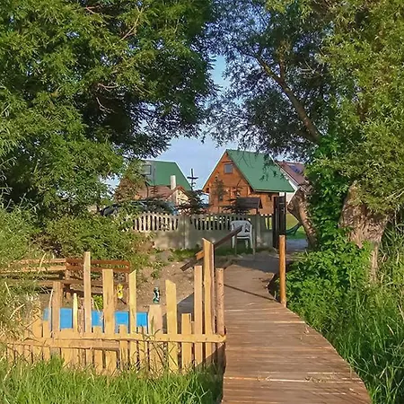 Cozy Home In Mscice With Kitchen Holiday home *